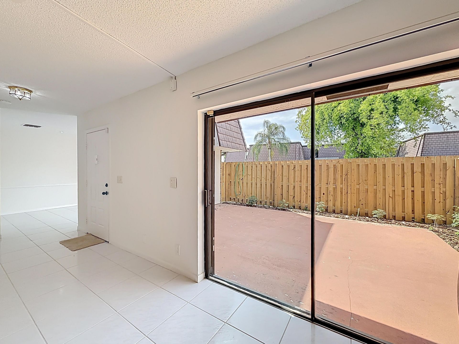 7496 E Courtyard Run E, Unit 35, Boca Raton, FL 33433 Photo