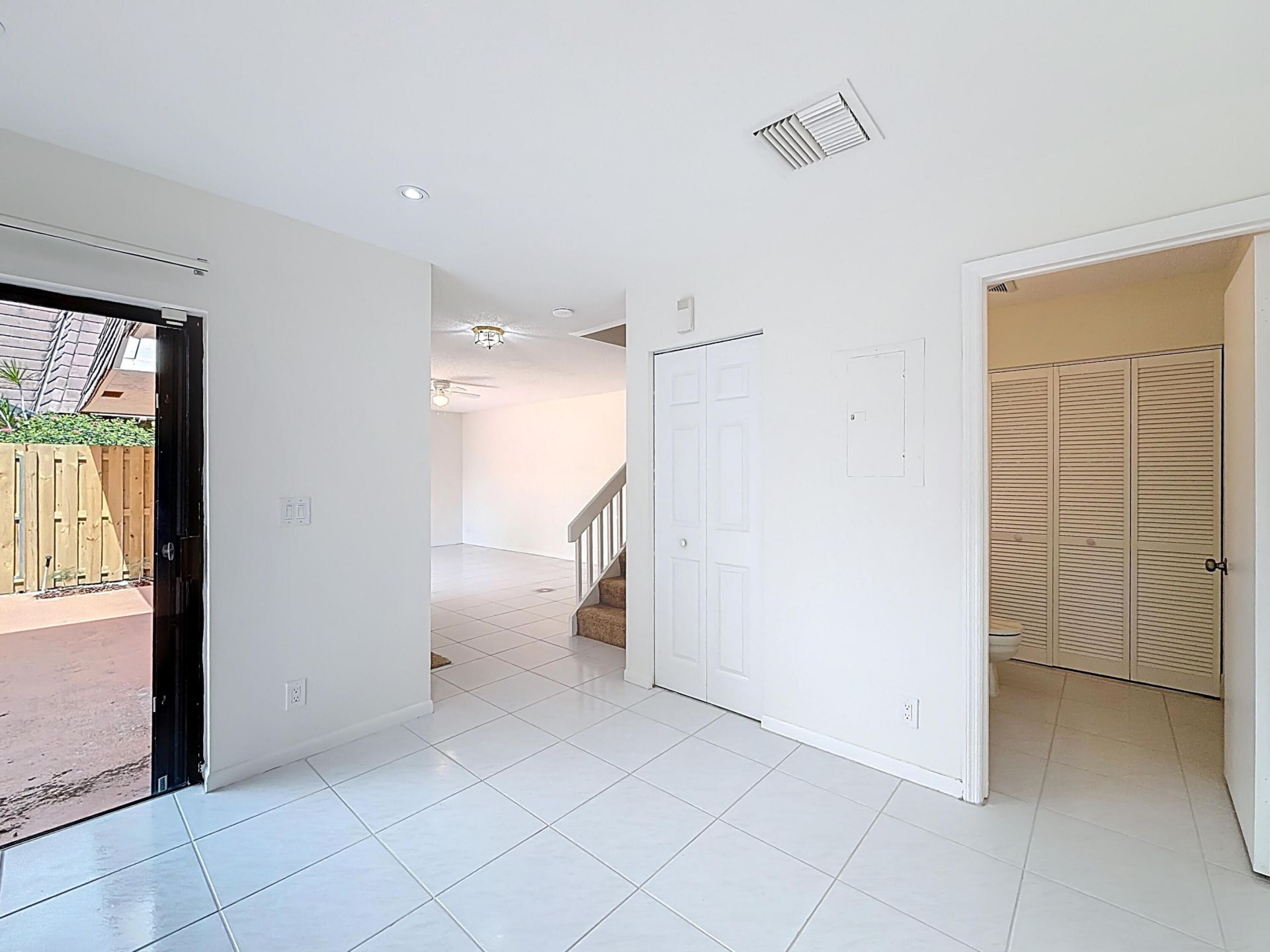 7496 E Courtyard Run E, Unit 35, Boca Raton, FL 33433 Photo