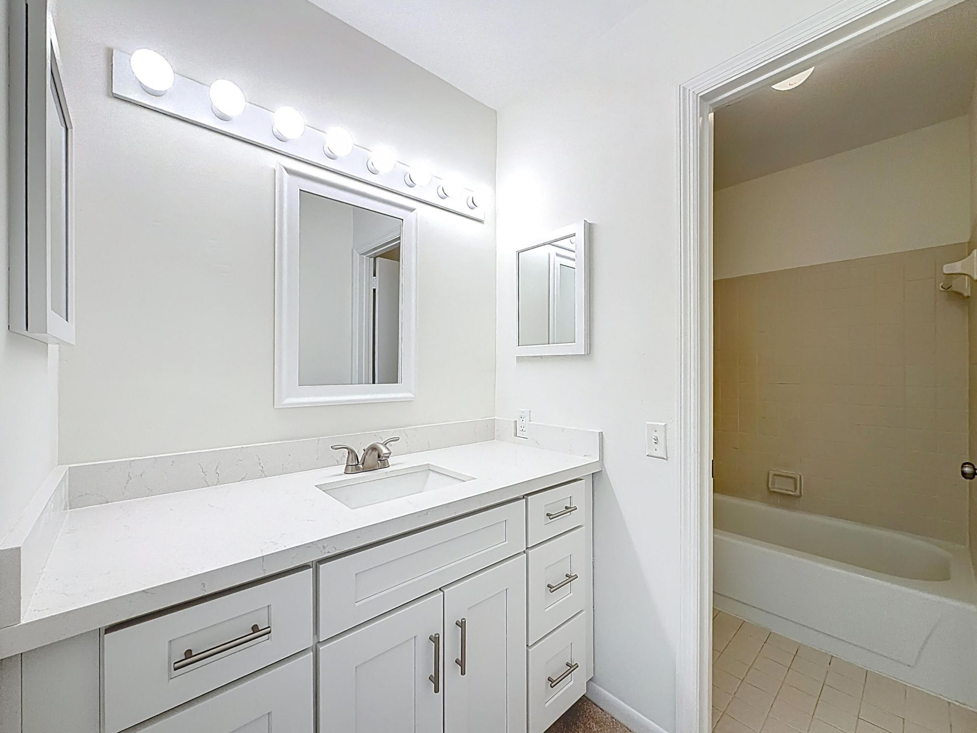 7496 E Courtyard Run E, Unit 35, Boca Raton, FL 33433 Photo