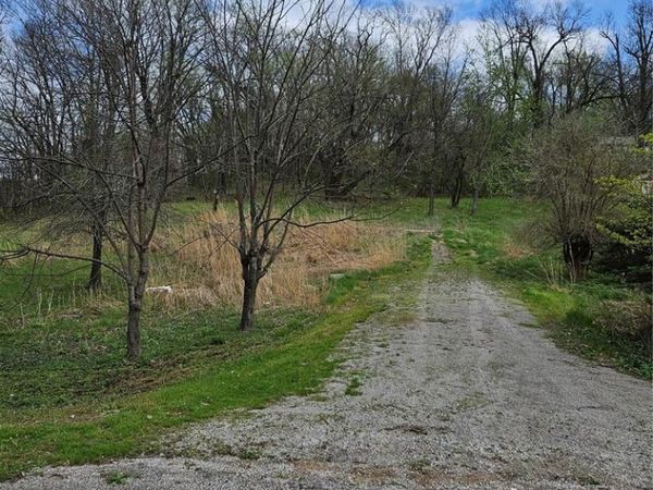 1716 D St. , Hannibal, MO 63401