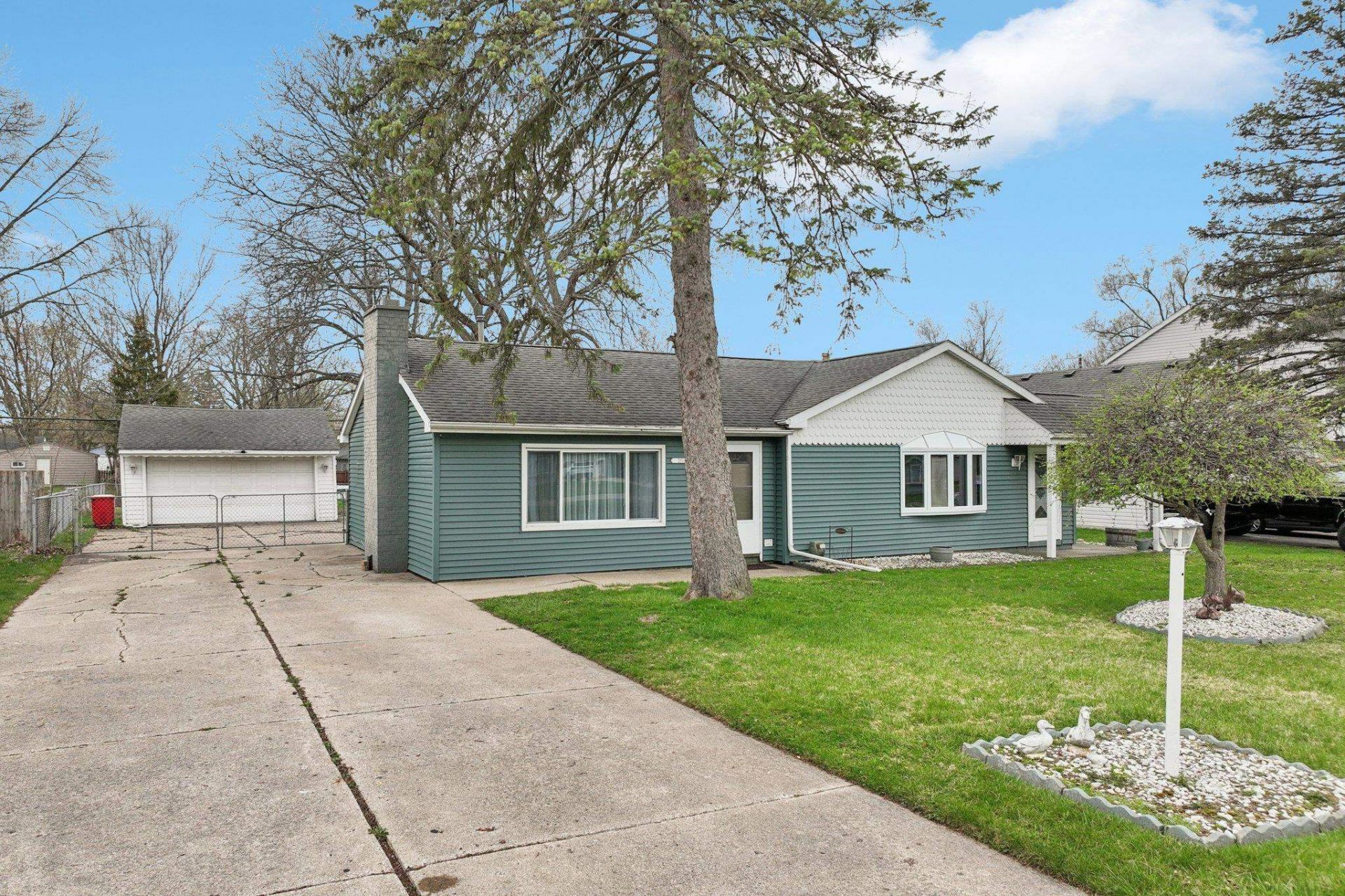 21510 Ulrich Street, Clinton Township, MI 48036 Main Photo