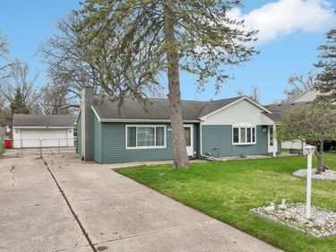 21510 Ulrich Street, Clinton Township, MI 48036