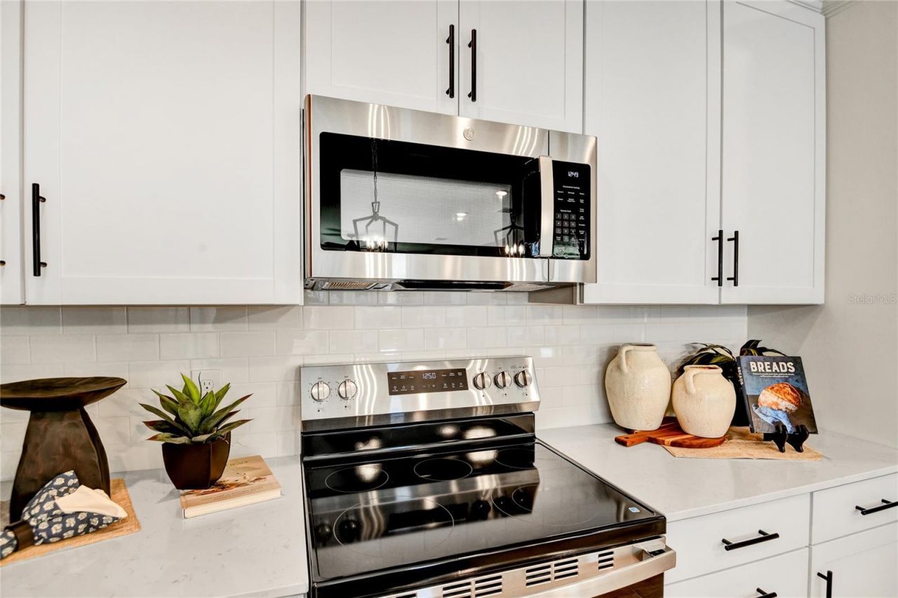 6085 River Farm Avenue, Saint Cloud, FL 34772 Photo