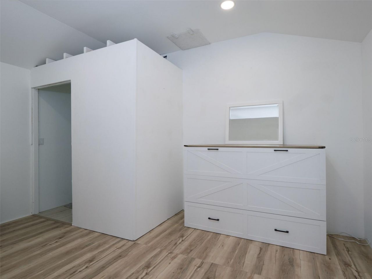 8491 Lilly Lake Road, Melrose, FL 32666 Photo