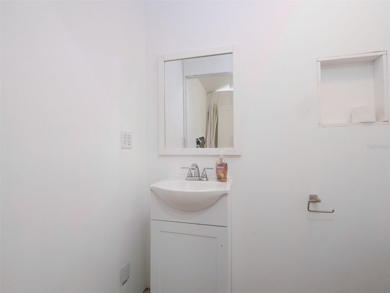 8491 Lilly Lake Road, Melrose, FL 32666 Photo