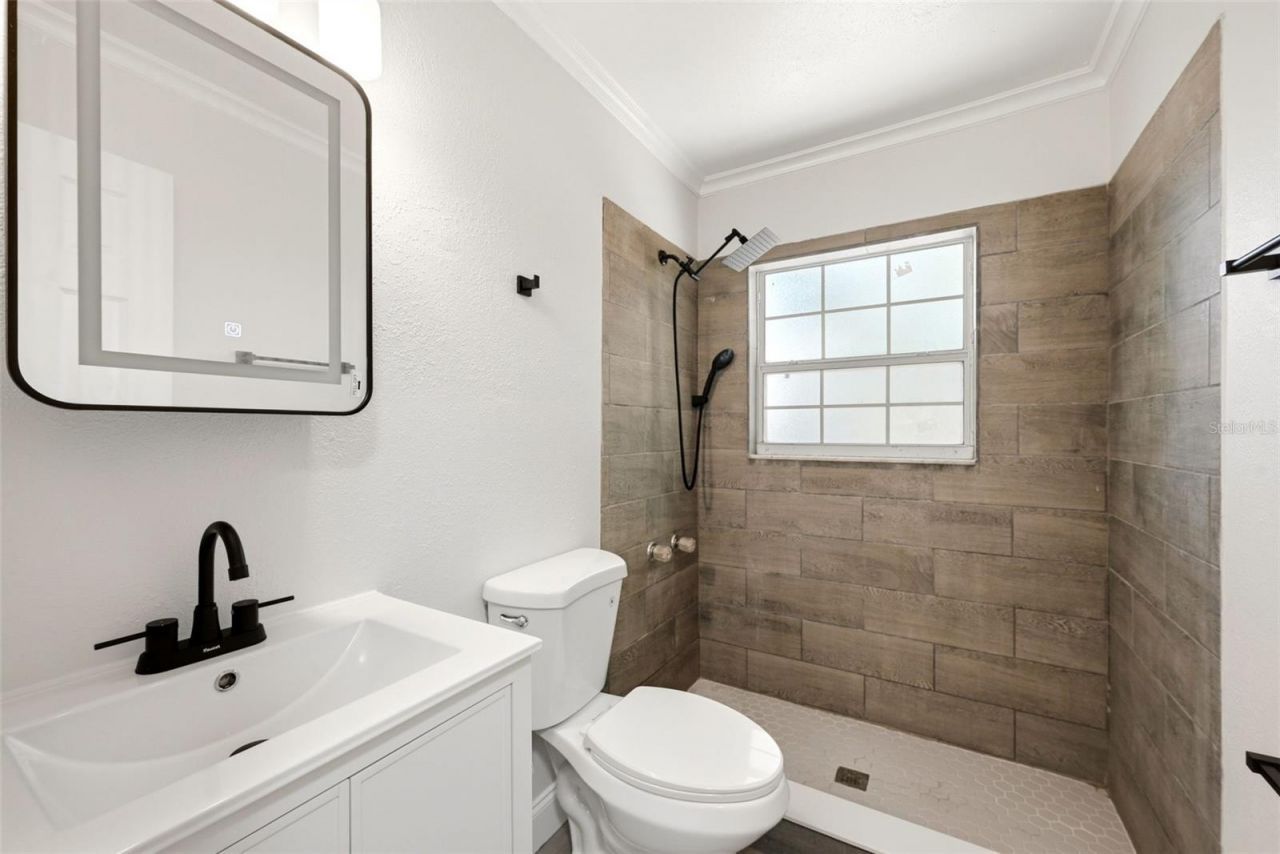 2115 Woodland Boulevard , Leesburg, FL 34748 Photo