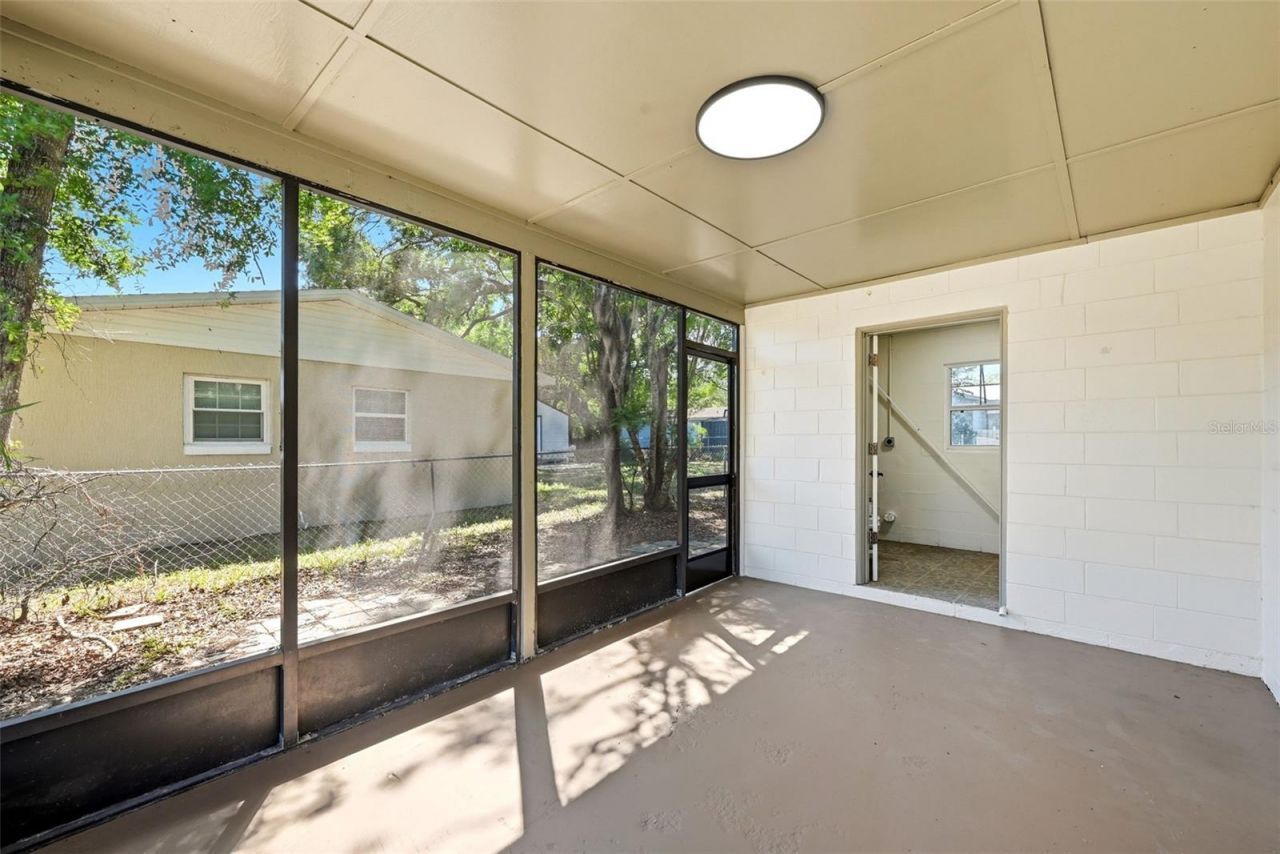 2115 Woodland Boulevard , Leesburg, FL 34748 Photo