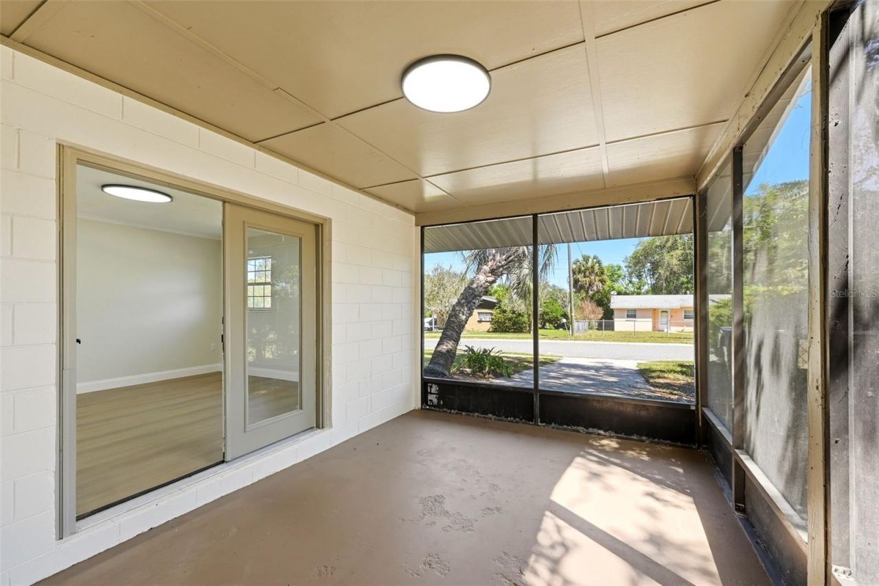 2115 Woodland Boulevard , Leesburg, FL 34748 Photo