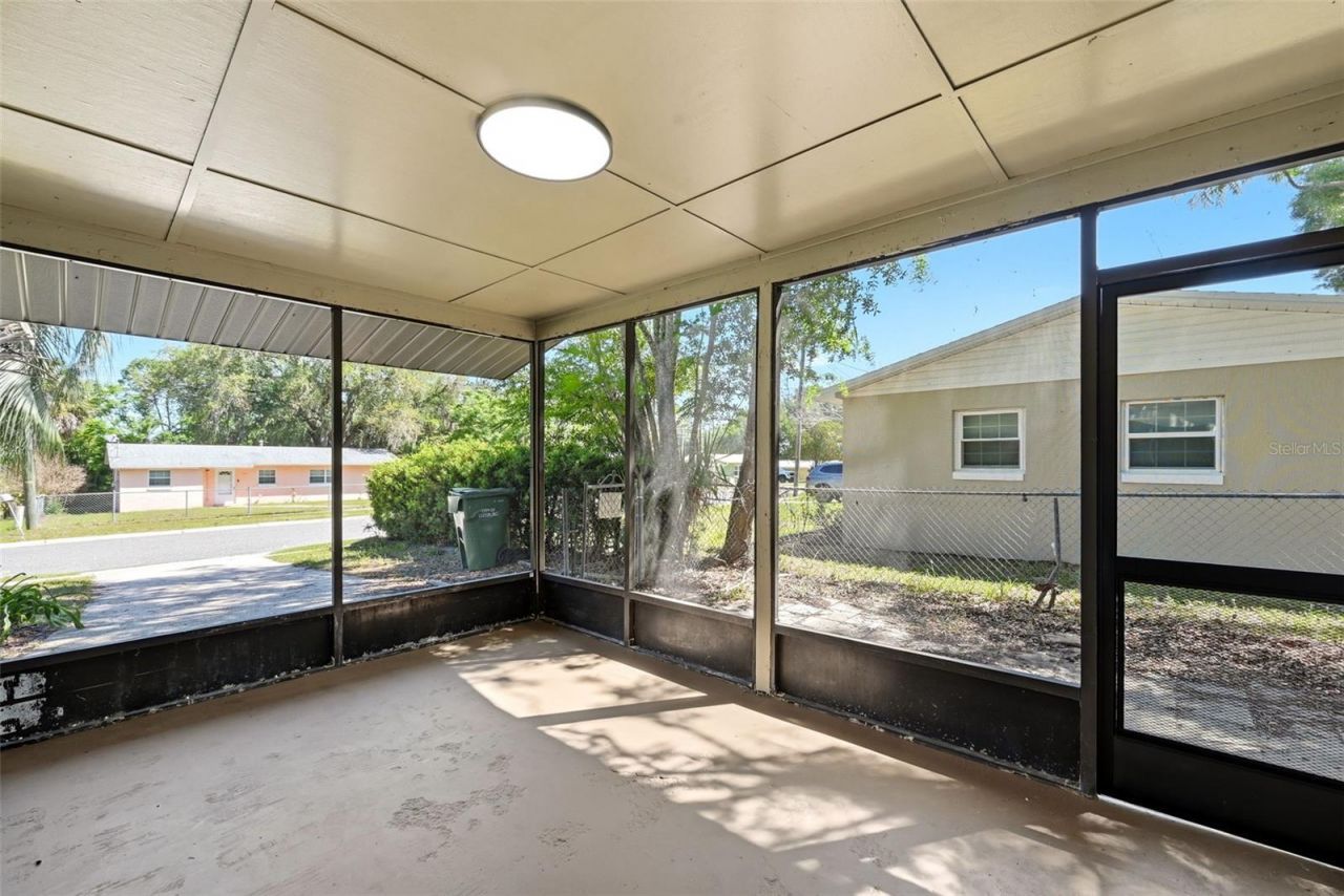 2115 Woodland Boulevard , Leesburg, FL 34748 Photo