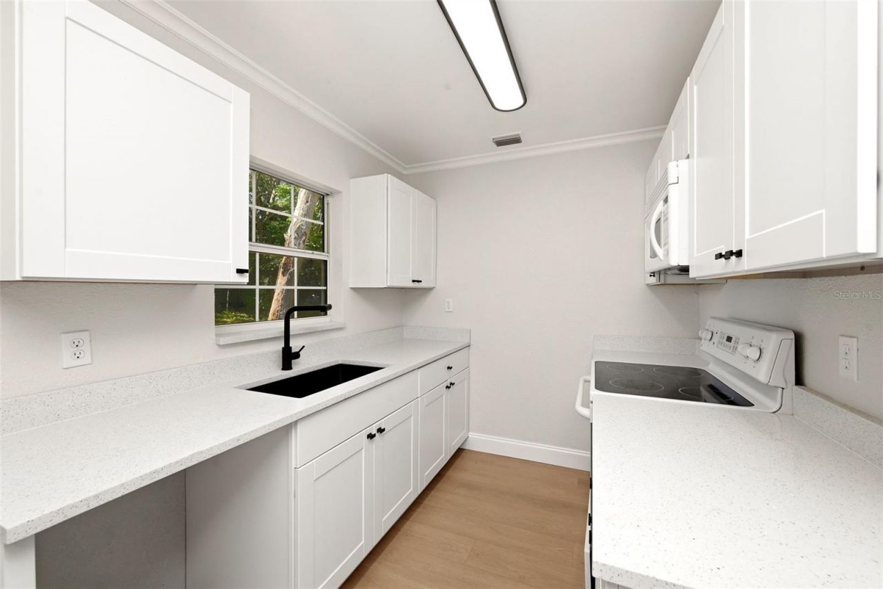 2115 Woodland Boulevard , Leesburg, FL 34748 Photo