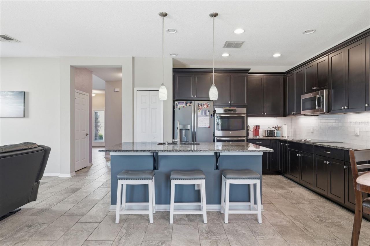 19720 Long Lake Ranch Boulevard, Lutz, FL 33558 Photo