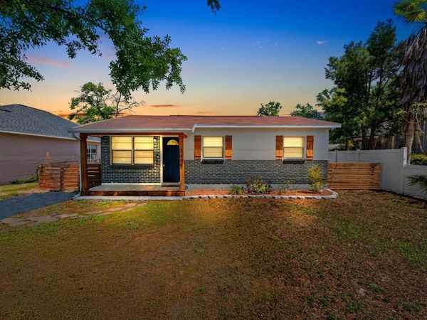 3605 W IOWA AVENUE , TAMPA, FL 33611