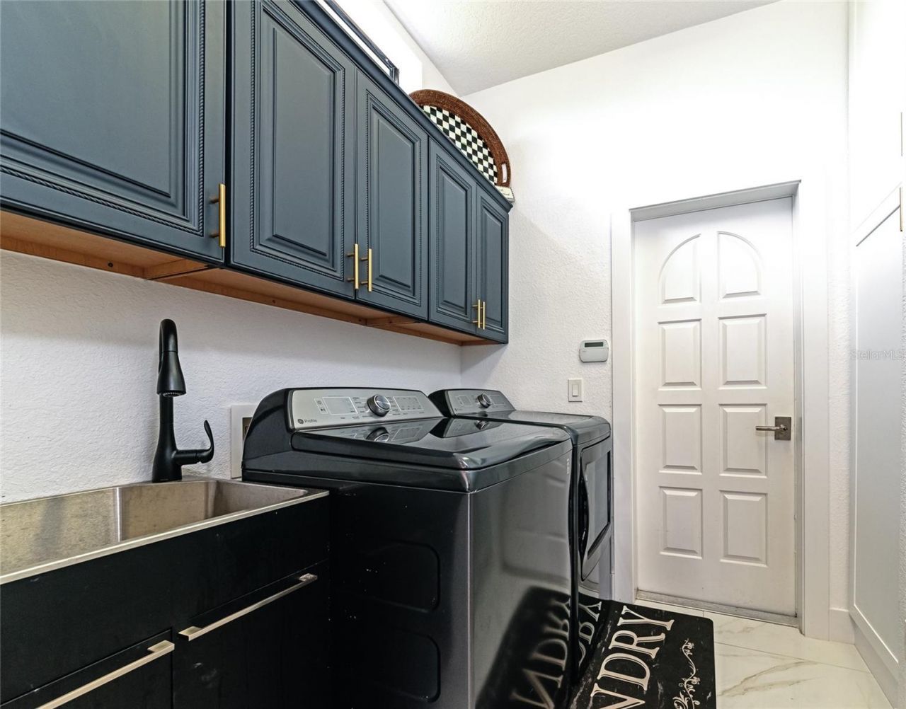 1690 Assisi Drive, Unit 12, Sarasota, FL 34231 Photo