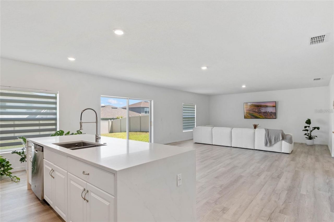 470 Hamlet Loop, Davenport, FL 33837 Photo