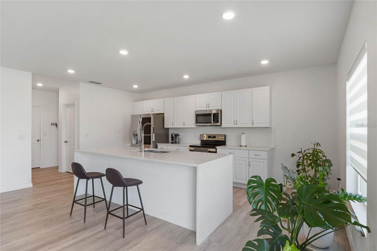 470 Hamlet Loop, Davenport, FL 33837 Photo