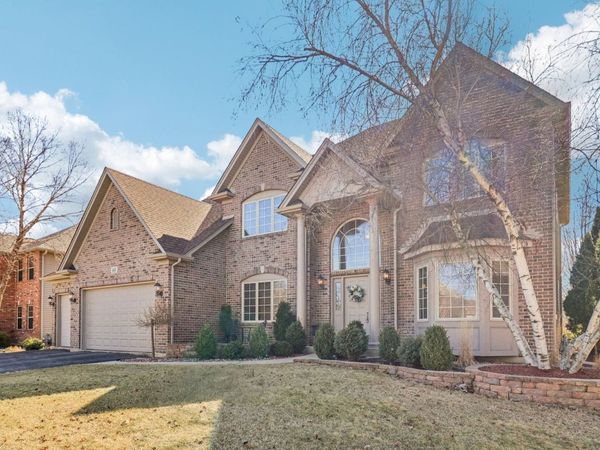 143 Pineridge Drive S, Oswego, IL 60543