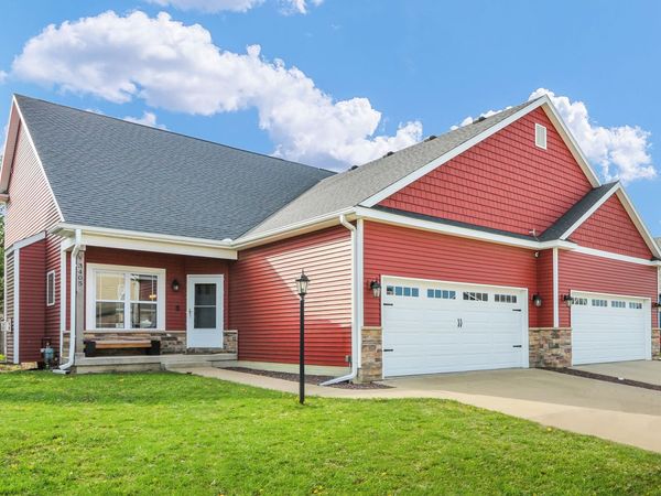 3405 Boulder Ridge Drive , Champaign, IL 61822