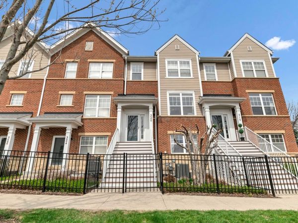 320 W Wood Street , Palatine, IL 60067