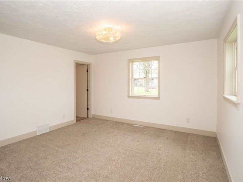 6459 Smith Kramer Street NE, Hartville, OH 44632 Photo 21