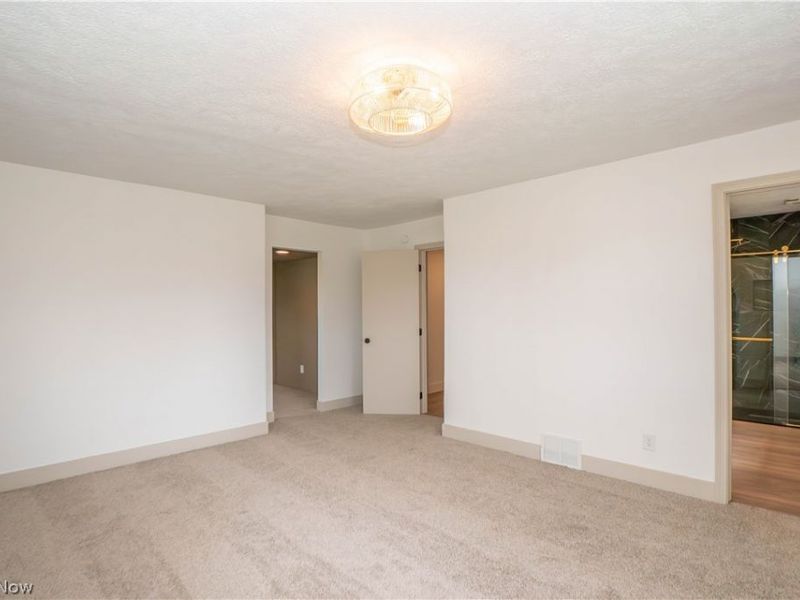 6459 Smith Kramer Street NE, Hartville, OH 44632 Photo 22