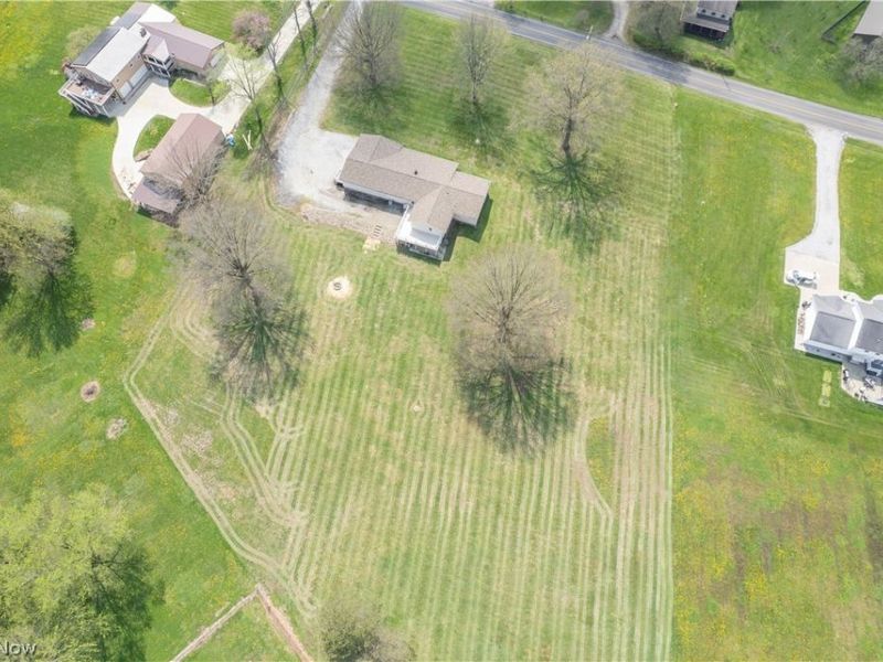 6459 Smith Kramer Street NE, Hartville, OH 44632 Photo 44