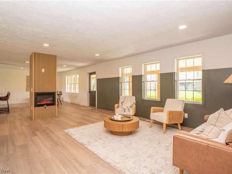 6459 Smith Kramer Street NE, Hartville, OH 44632 Photo 5