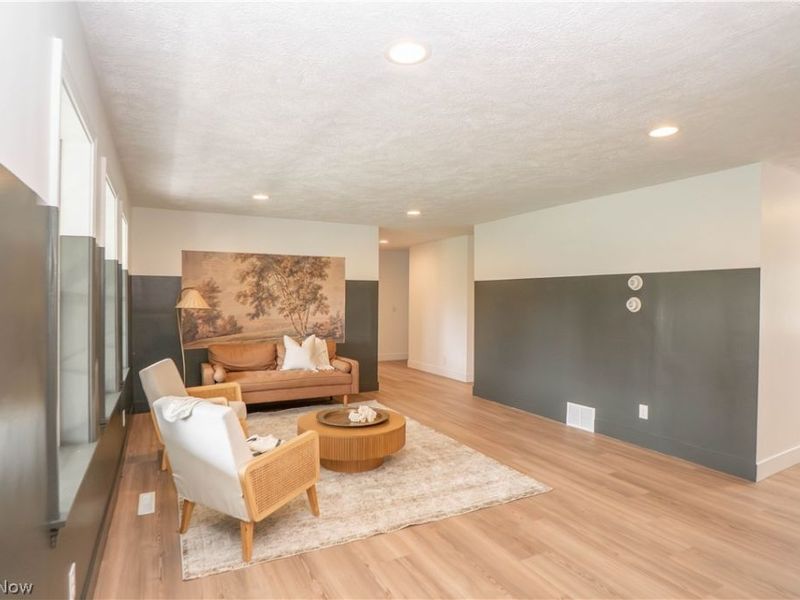 6459 Smith Kramer Street NE, Hartville, OH 44632 Photo 7