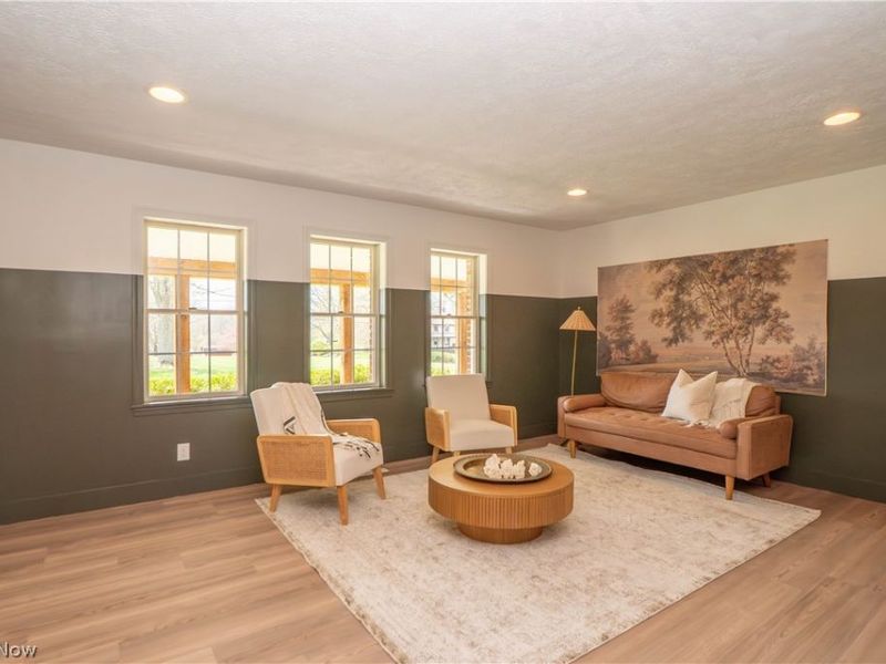 6459 Smith Kramer Street NE, Hartville, OH 44632 Photo 8