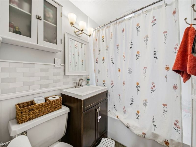 1714 E 294th Street, Wickliffe, OH 44092 Photo 14