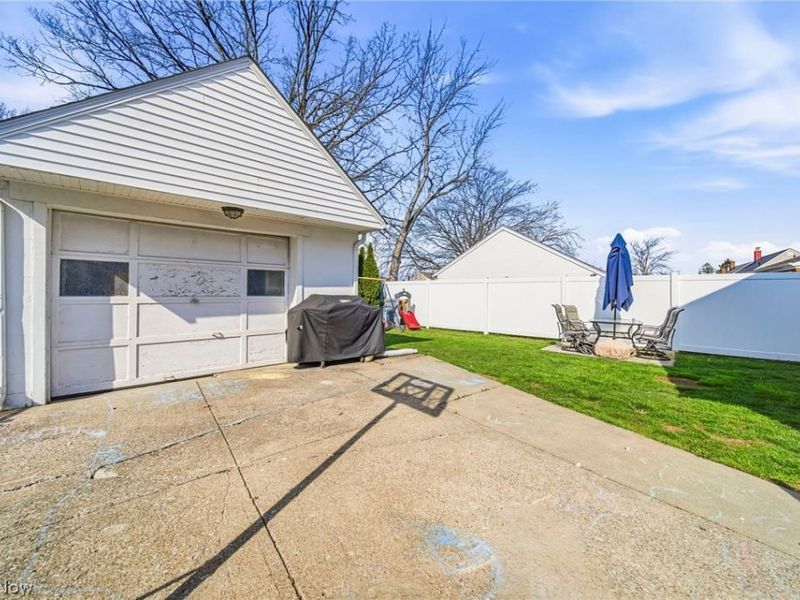 1714 E 294th Street, Wickliffe, OH 44092 Photo 24