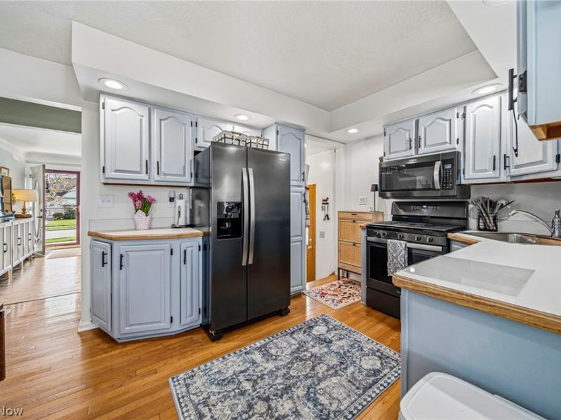 1714 E 294th Street, Wickliffe, OH 44092 Photo 5