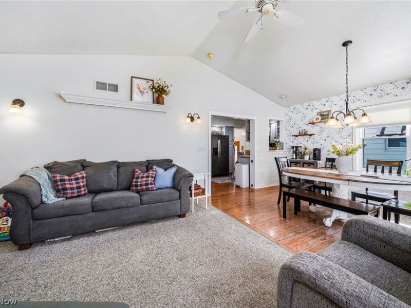 1714 E 294th Street, Wickliffe, OH 44092 Photo 9