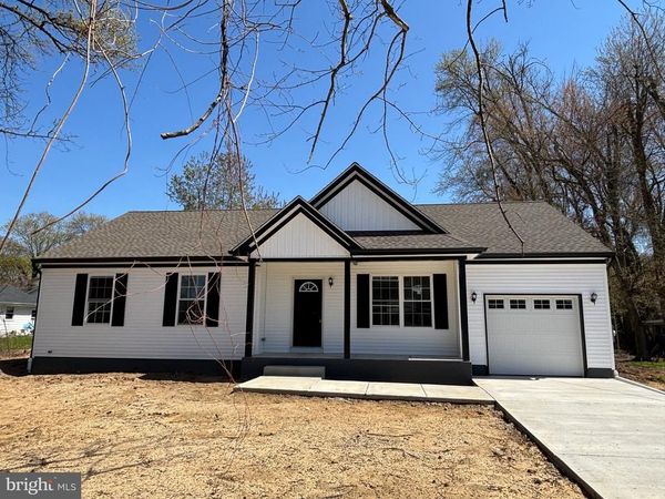 12 PARK ROAD , PENNSVILLE, NJ 08070