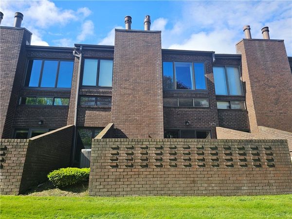 1599 East Avenue, Rochester, NY 14610