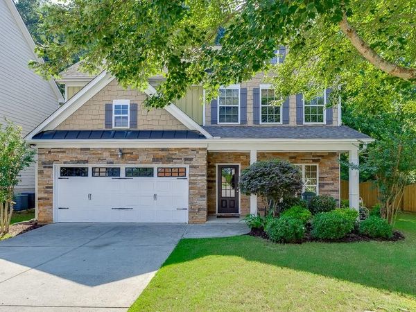 821 Sapphire Lane, Sugar Hill, GA 30518