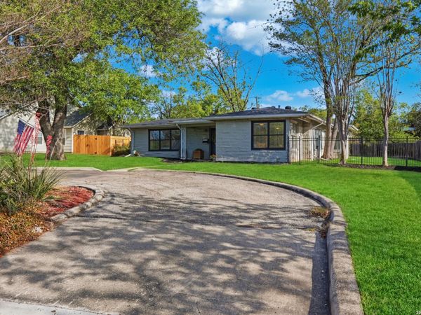 357 TUTTLE RD, Terrell Hills, TX 78209