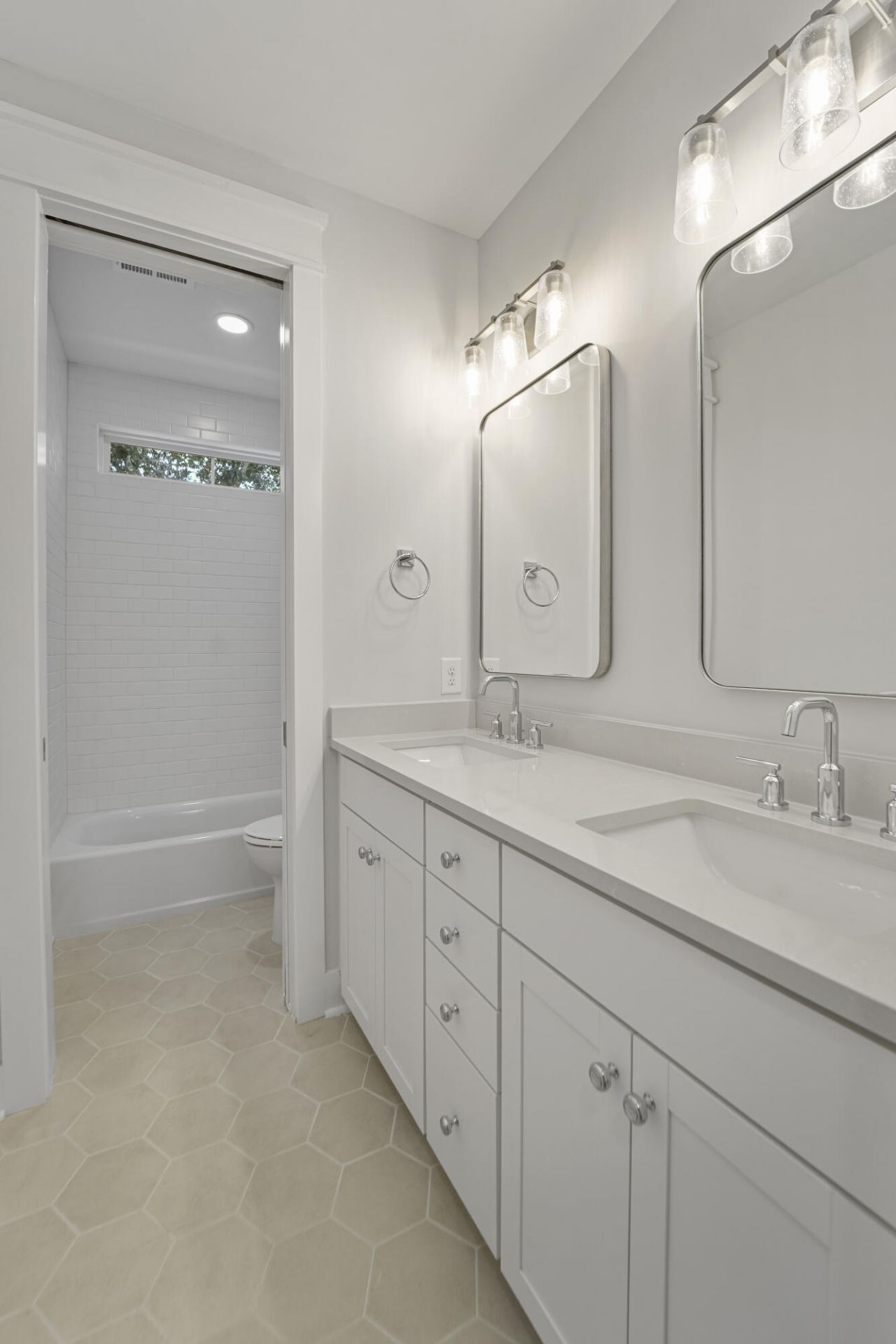 1892 Grover Drive Photo 35