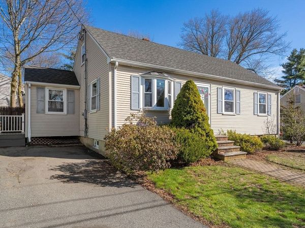 35 Macarthur Rd, Beverly, MA 01915