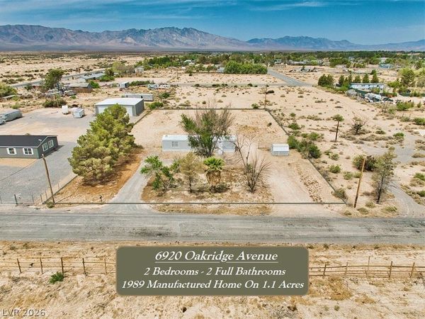 6920 Oakridge Avenue , Pahrump, NV 89048