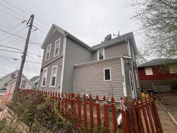 655 Regent Street, Dubuque, IA 52002