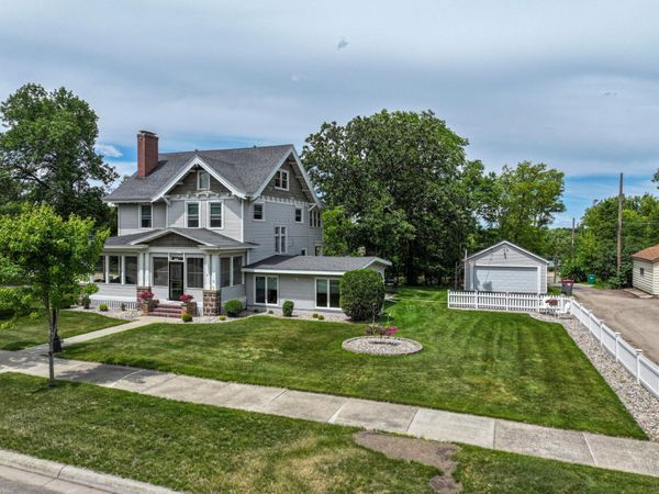 417 6th Avenue W, Alexandria, MN 56308