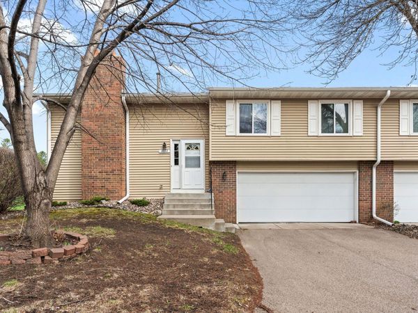 4683 Ridge Cliff Drive, Eagan, MN 55122