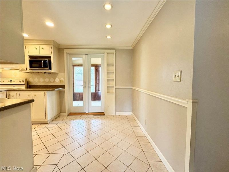 120 Walter Avenue, Washingtonville, OH 44490 Photo 8