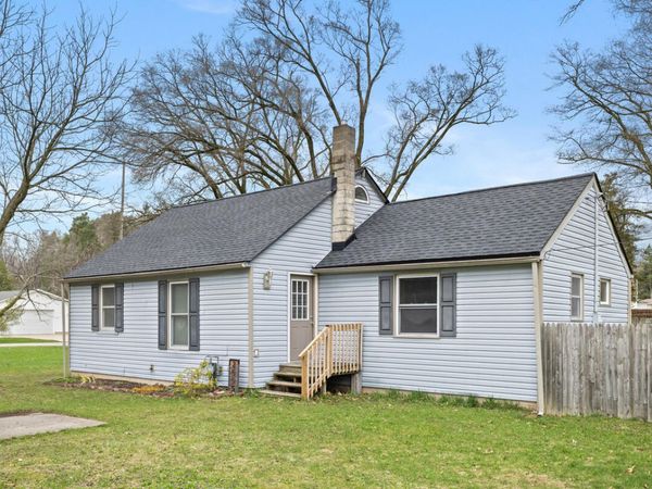 2505 Rogue River Road NE, Belmont, MI 49306