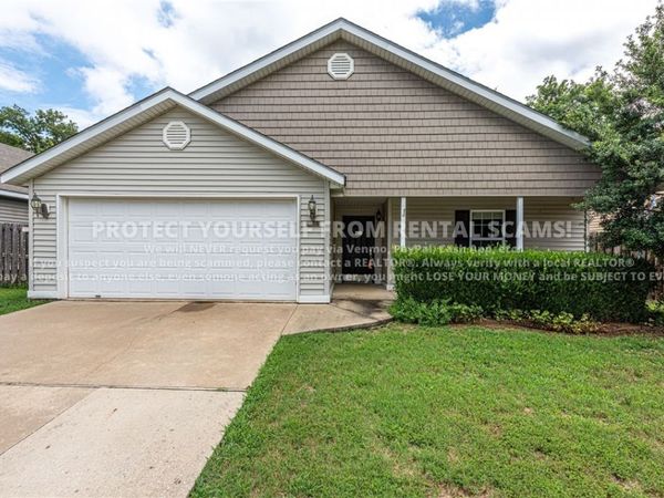 4312 Pecan Street , Fayetteville, AR 72704