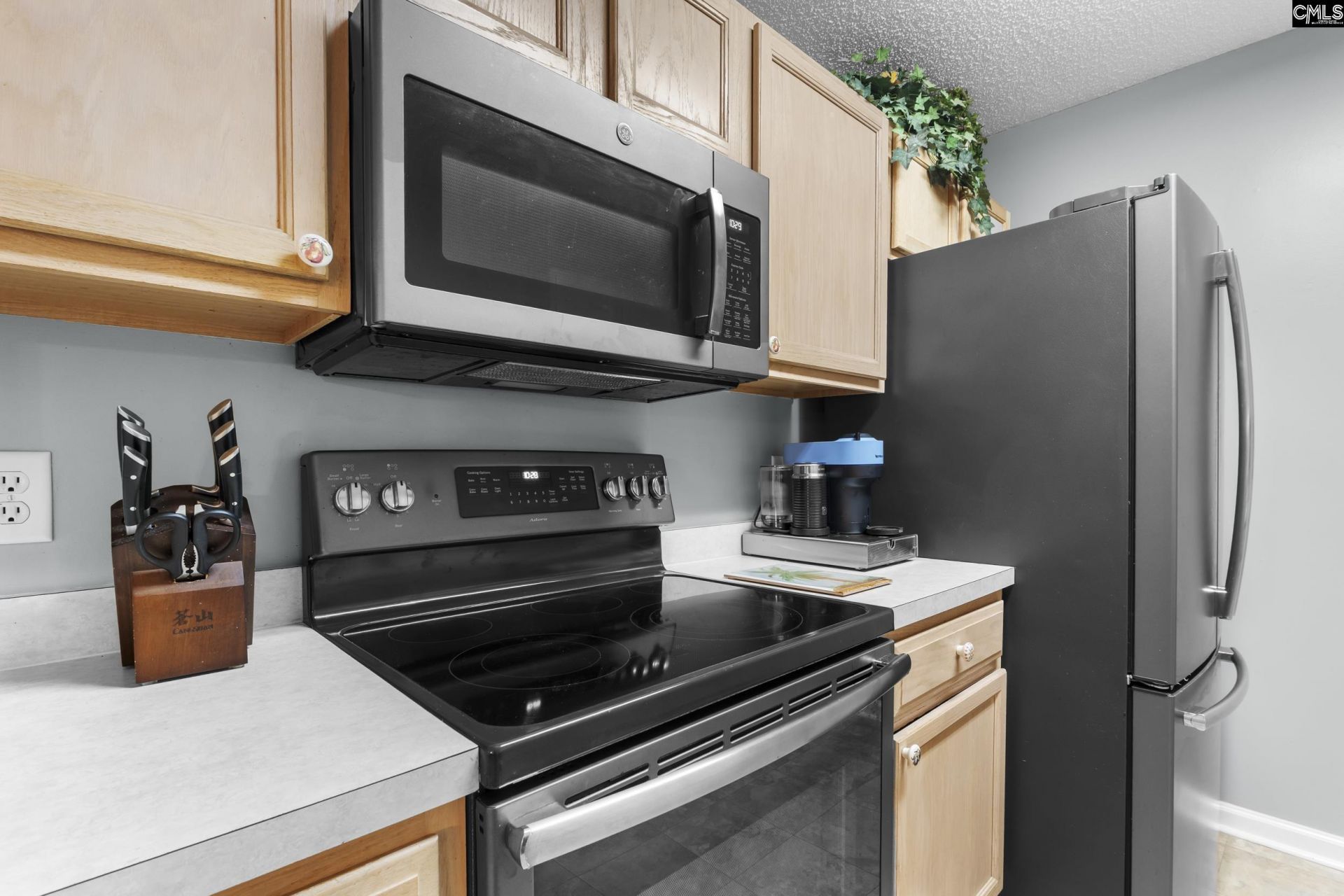 121 Wigmore Ln  Photo 12