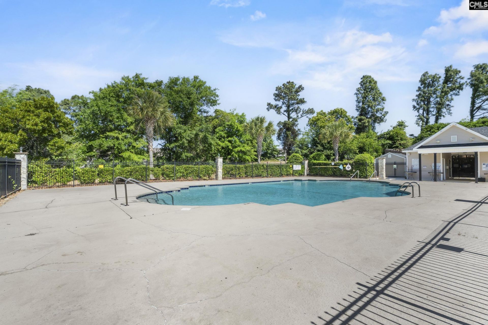 121 Wigmore Ln  Photo 32