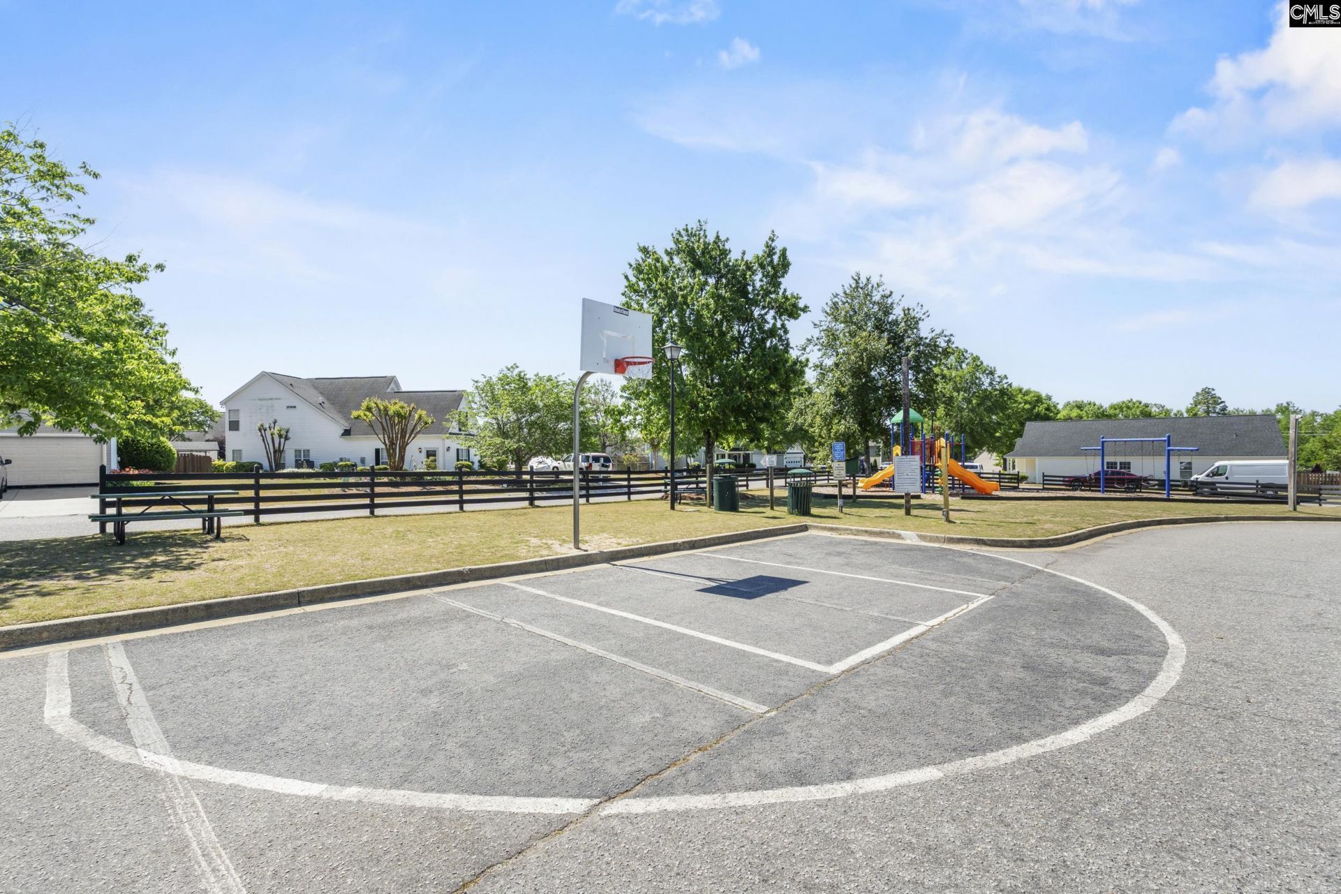 121 Wigmore Ln  Photo 33