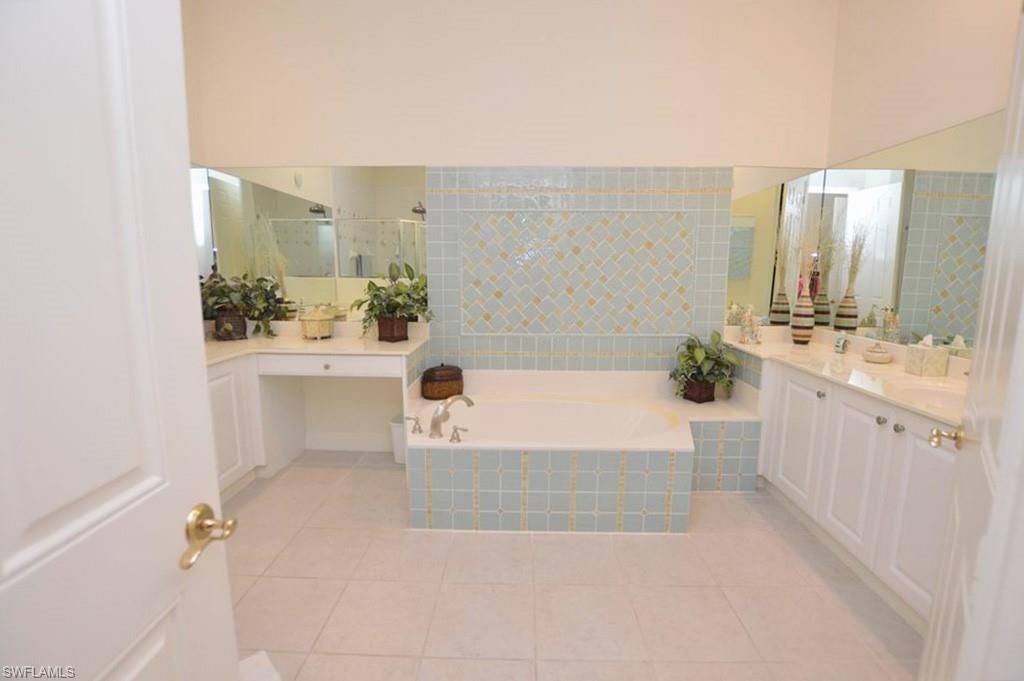 9267 Museo Ct, Unit 204, Naples, FL 34114 Photo