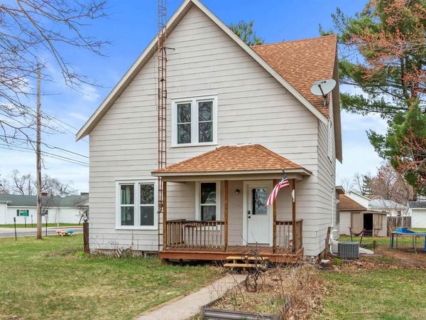 545 DIVISION STREET, Wild Rose, WI 54984